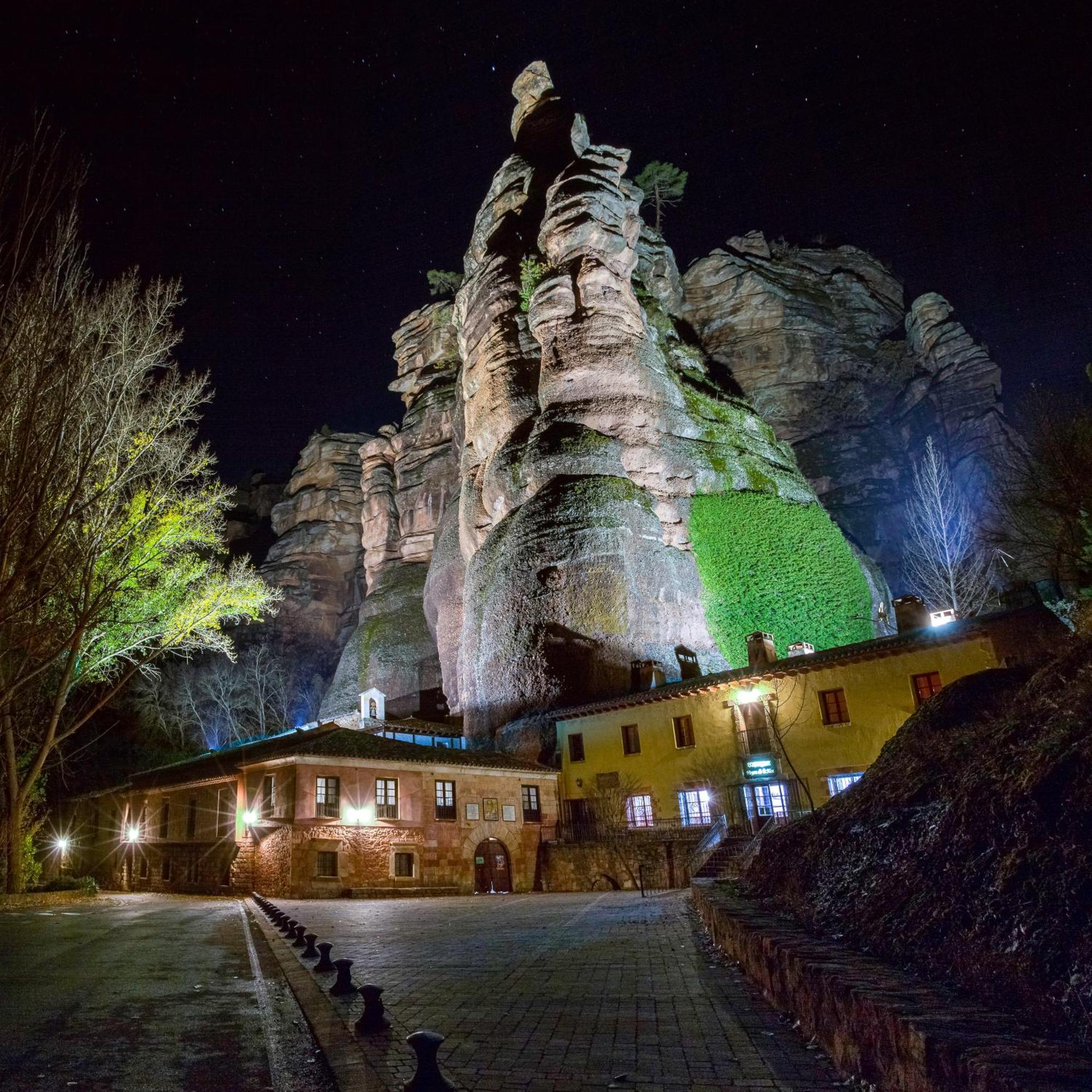Hospederia Virgen De La Hoz Hotell Corduente Exteriör bild